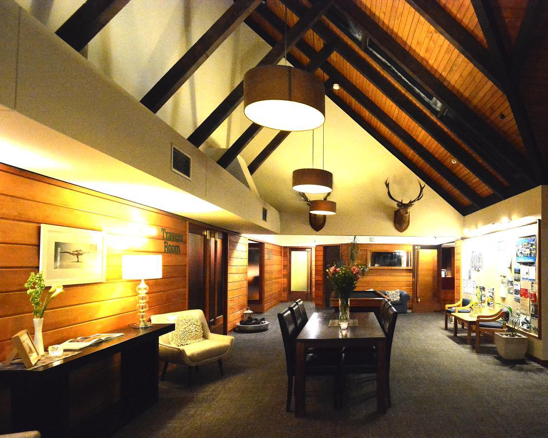 Alpine Lodge *